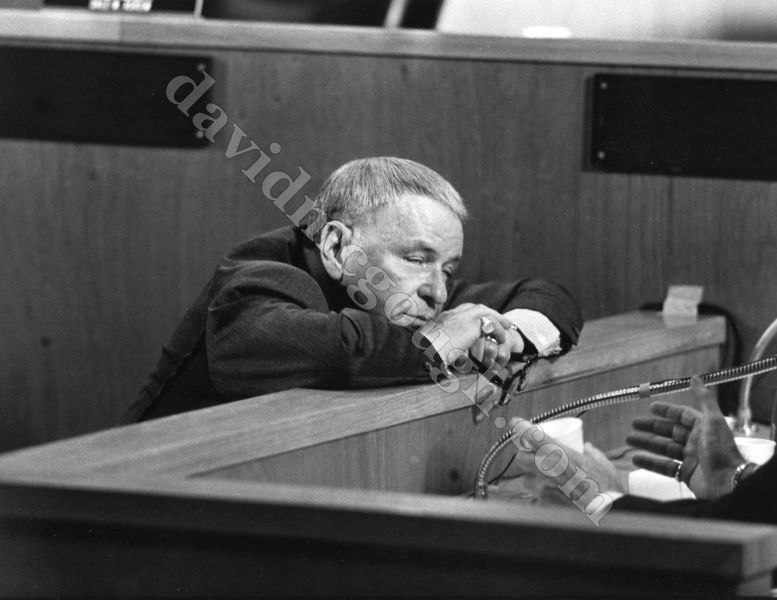 Frank Sinatra 1981   LV.jpg